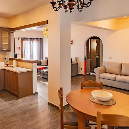 Sea Sun House, Andros Σπίτι διακοπών *